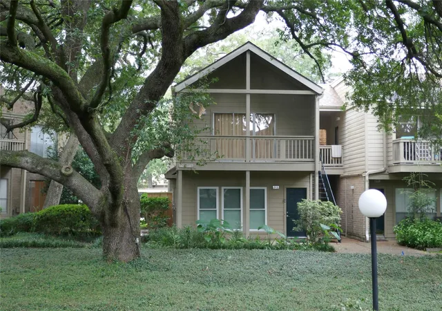 1st image of 2100 Tanglewilde St #565, Houston, TX 77063 | MLS# 55611512
