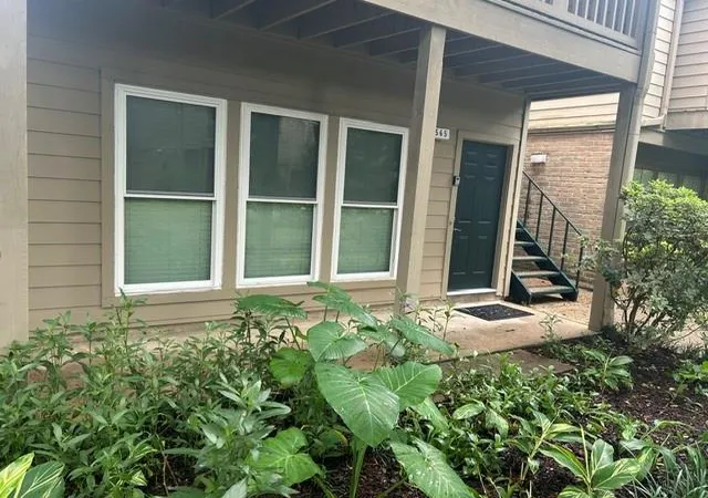 4th image of 2100 Tanglewilde St #565, Houston, TX 77063 | MLS# 55611512