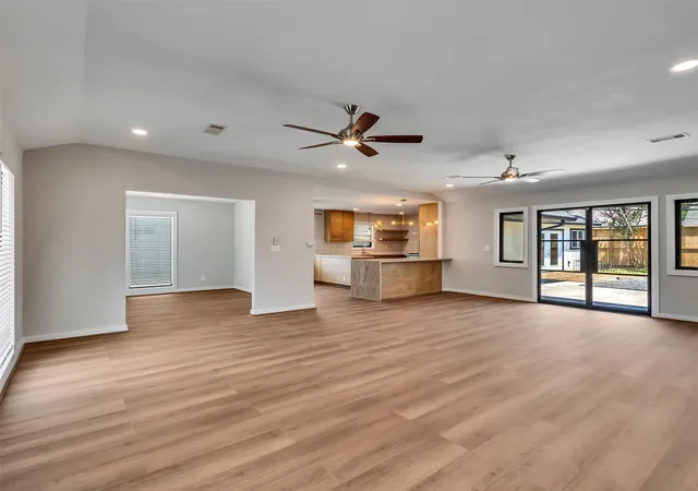 Photo 3 of Single family home for sale at 6206 San Felipe St, Houston, TX 77057 | MLS# 97719413 | Listing updated on 2026-09-14