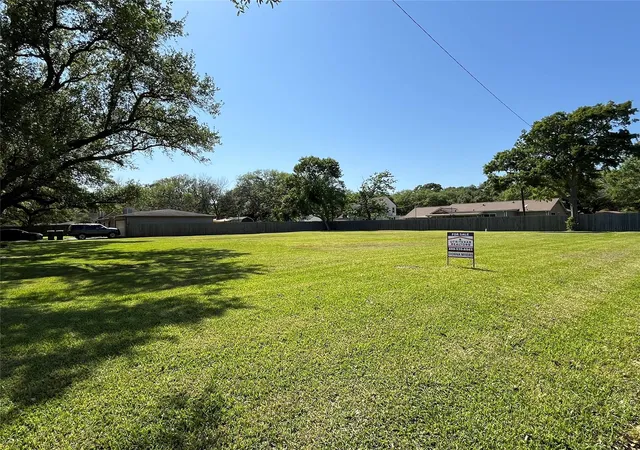 1st image of 1000 Delmar, La Marque, TX 77568 | MLS# 68517422