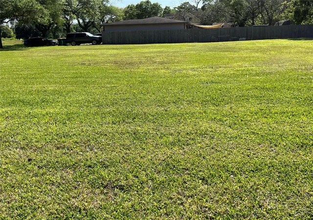 Photo 3 of Land for sale at 1000 Delmar, La Marque, TX 77568 | MLS# 68517422 | Listing updated on 2026-09-15