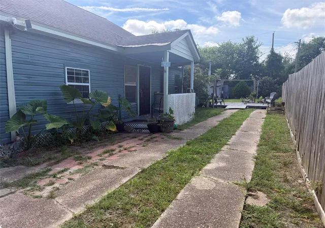 Photo 1 of Sale Pending at 7418 Evans St, Houston, TX 77061 | MLS# 75060784 | Listing updated on 2026-08-31