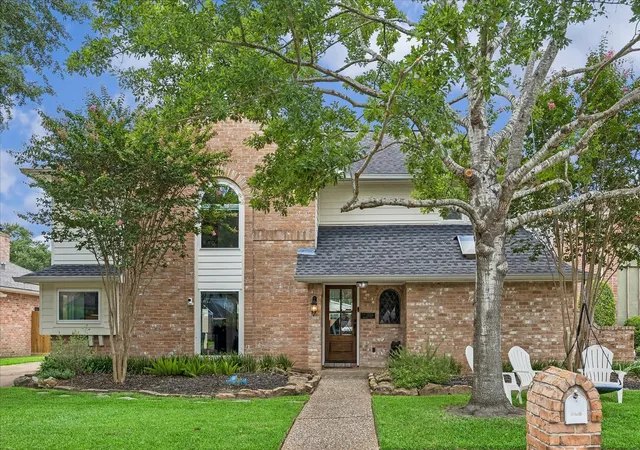 1st image of 12514 Meadow Lake Dr, Houston, TX 77077 | MLS# 88244792