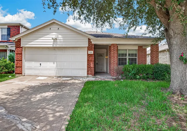 1st image of 14926 Sugar Stone Dr, Sugar Land, TX 77498 | MLS# 98024384