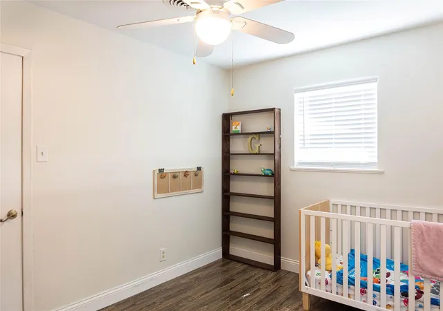 Photo 3 of Single family home for sale at 302 Oak Ln, Village Mills, TX 77663 | MLS# 25892820 | Listing updated on 2026-08-11