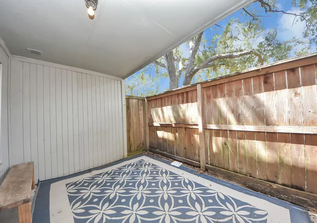 5th image of 10735 Braes Bend Dr, Houston, TX 77071 | MLS# 46994671