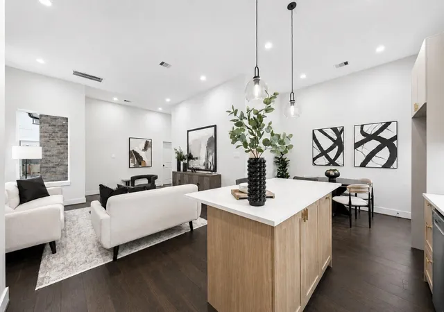 1st image of 5522 Wheatley St #E, Houston, TX 77091 | MLS# 8755811