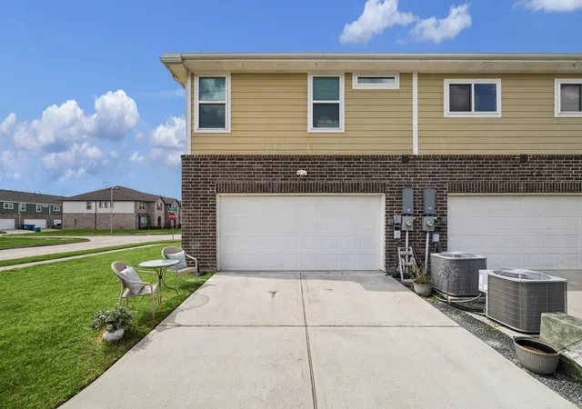 5th image of 12683 Taymouth Manor Dr #6, Humble, TX 77346 | MLS# 39011878