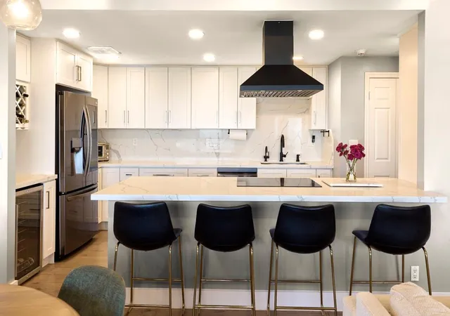 4th image of 2001 Holcombe Blvd #3303, Houston, TX 77030 | MLS# 94151393