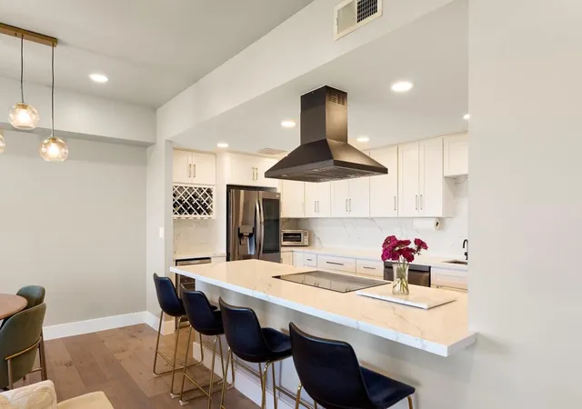 5th image of 2001 Holcombe Blvd #3303, Houston, TX 77030 | MLS# 94151393