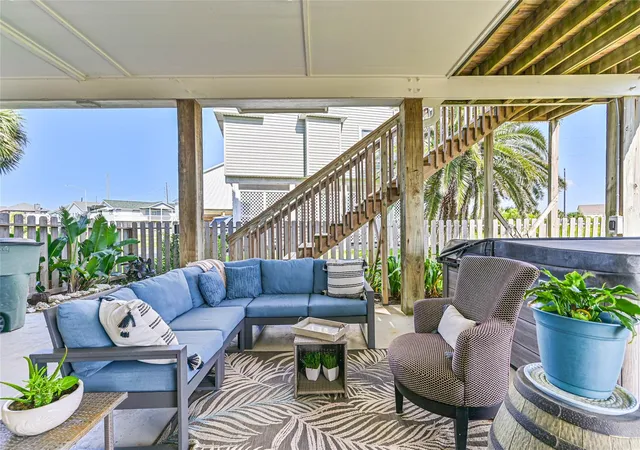 Photo 3 of Single family home for sale at 22521 Vista Del Mar, Galveston, TX 77554 | MLS# 52891926 | Listing updated on 2026-09-19