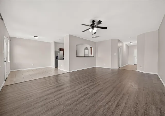 3rd image of 12042 Powderhorn Ln, Pinehurst, TX 77362 | MLS# 91871911