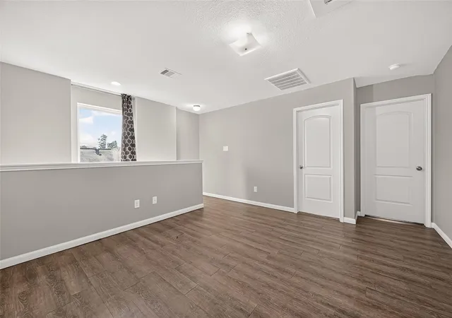 5th image of 12042 Powderhorn Ln, Pinehurst, TX 77362 | MLS# 91871911