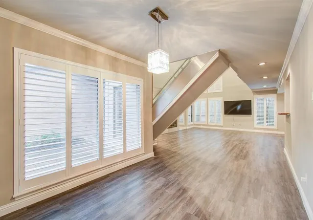 5th image of 10315 Meadow Lake Ln, Houston, TX 77042 | MLS# 46876924