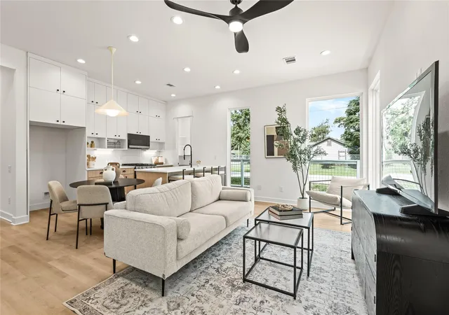5th image of 7432-7444 Tremper St, Houston, TX 77020 | MLS# 89241694
