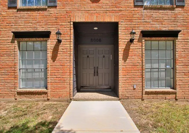 4th image of 8006 Albin Ln, Houston, TX 77071 | MLS# 89097206