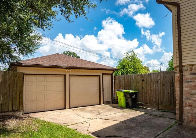 47th image of 2414 Hilton Head Dr, Missouri City, TX 77459 | MLS# 97788278
