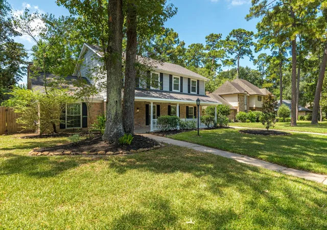 2nd image of 2206 Thousand Pines Dr, Kingwood, TX 77339 | MLS# 7467726