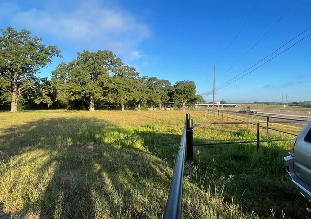 3rd image of 2273 N Earl Rudder Fwy, Bryan, TX 77803 | MLS# 85041766
