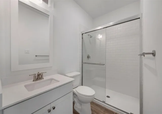 Photo 4 of Single family home for sale at 12926 Old Fashion Cir, Mont Belvieu, TX 77535 | MLS# 43779024 | Listing updated on 2026-10-22