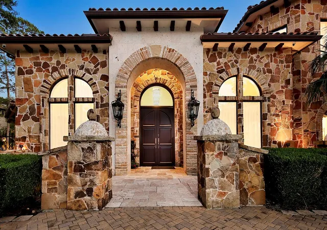 Photo 3 of Mansion for sale at 14 Electra Cir, Spring, TX 77382 | MLS# 27980026 | Listing updated on 2026-08-10