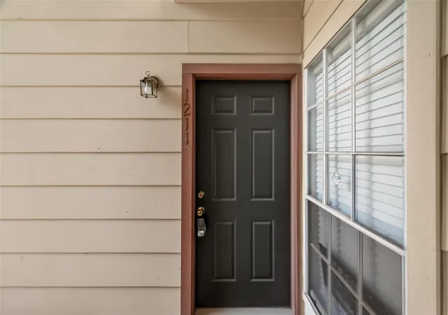 5th image of 2626 Holly Hall St #1211, Houston, TX 77054 | MLS# 48091176