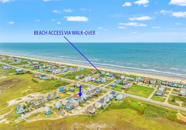 3rd image of 218 Sea Oats Dr, Freeport, TX 77541 | MLS# 86423024