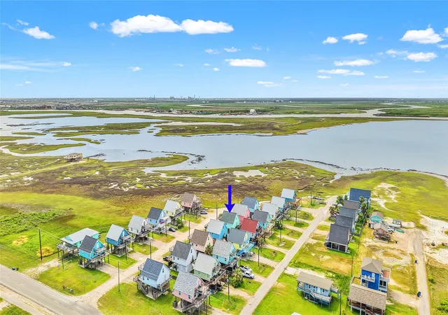 4th image of 218 Sea Oats Dr, Freeport, TX 77541 | MLS# 86423024