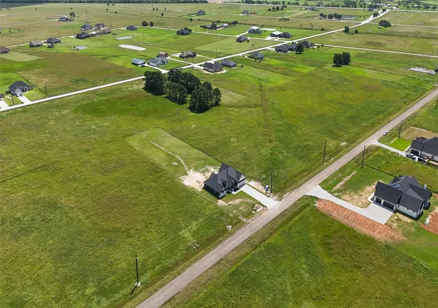 Photo 2 of Single family home for sale at 560 Quarter Horse Trl, Angleton, TX 77515 | MLS# 27370968 | Listing updated on 2026-08-28