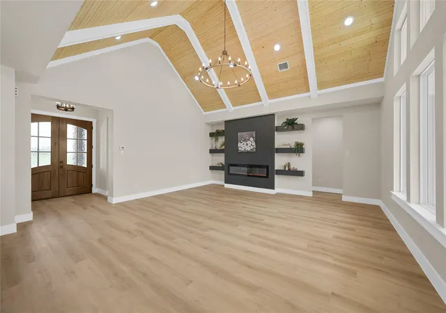Photo 4 of Single family home for sale at 560 Quarter Horse Trl, Angleton, TX 77515 | MLS# 27370968 | Listing updated on 2026-08-28