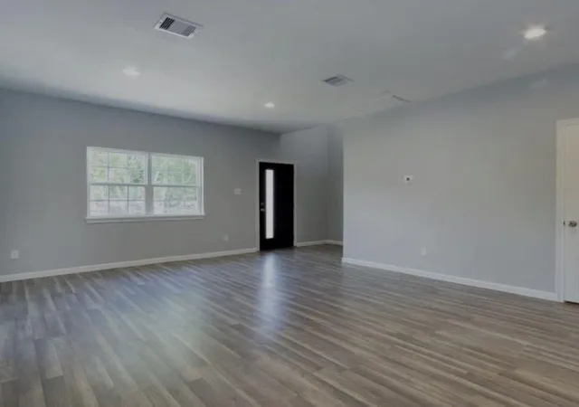 5th image of 3925 Mckinley, Houston, TX 77051 | MLS# 74226230