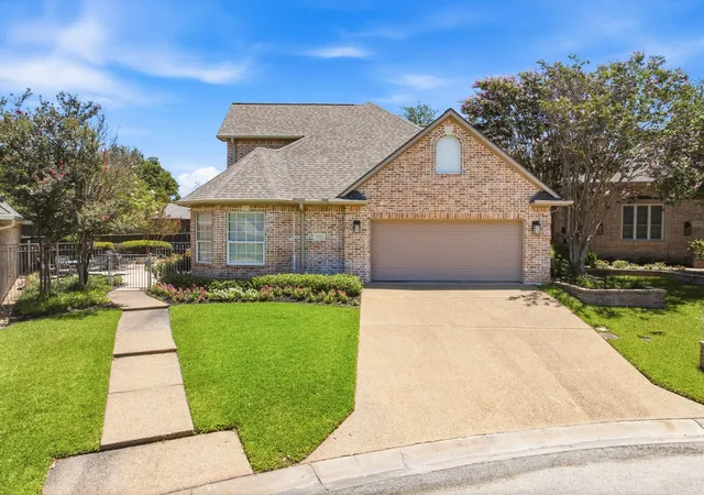 Photo 1 of Single family home for sale at 907 Grand Oaks Cir, College Station, TX 77840 | MLS# 343205 | Listing updated on 2026-09-04