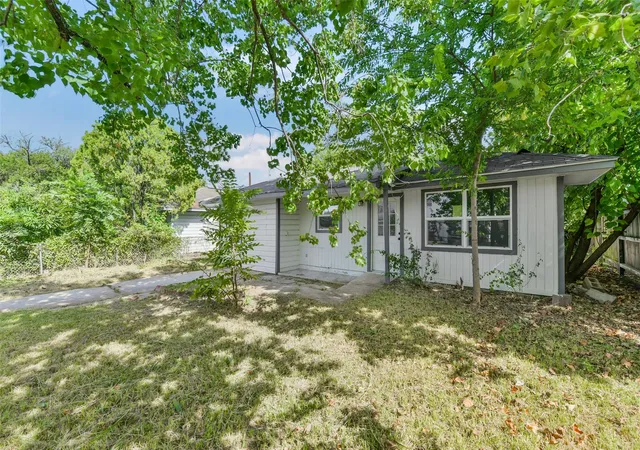Photo 1 of Sale Pending at 10705 Munn St, Houston, TX 77029 | MLS# 29232204 | Listing updated on 2026-09-13