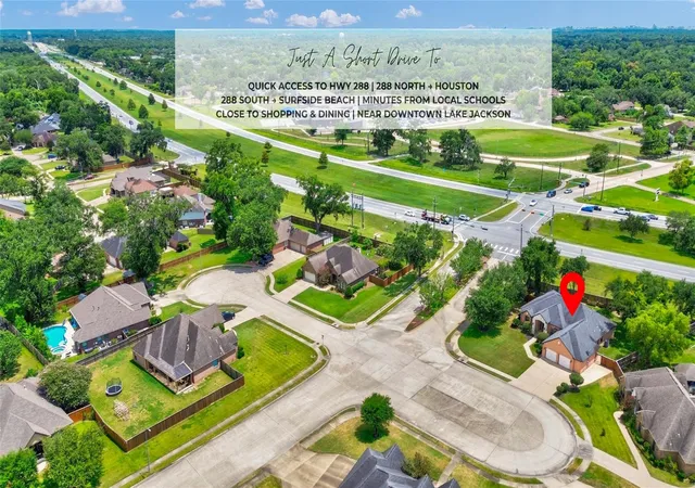 38th image of 101 Deerwood Dr, Lake Jackson, TX 77566 | MLS# 58043516