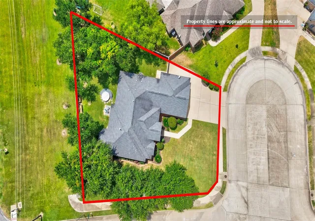 4th image of 101 Deerwood Dr, Lake Jackson, TX 77566 | MLS# 58043516