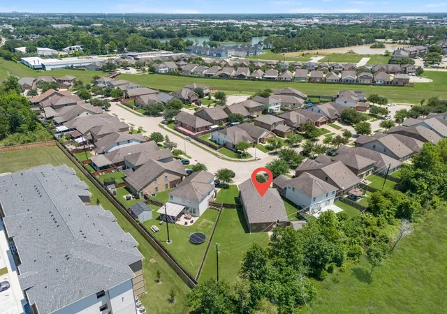 Photo 1 of Single family home for sale at 9402 Savannah Holly Dr, Houston, TX 77075 | MLS# 10524645 | Listing updated on 2026-09-12
