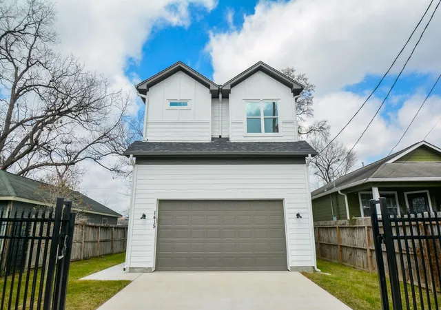 4th image of 1415 E 35Th St, Houston, TX 77022 | MLS# 33300422