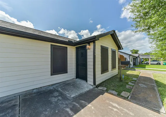Photo 3 of Sale Pending at 1206 Layton St, Baytown, TX 77520 | MLS# 50388251 | Listing updated on 2026-09-07