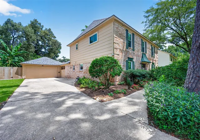 Photo 3 of Single family home for sale at 5603 Timbers Trl Dr, Humble, TX 77346 | MLS# 33073140 | Listing updated on 2026-09-19