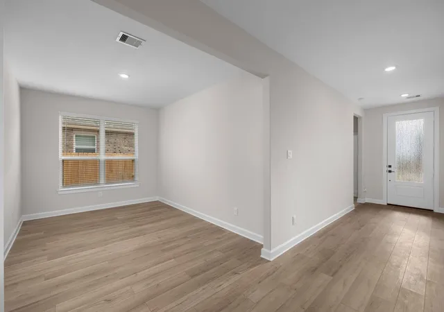 4th image of 3102 Banyan Dr, Santa Fe, TX 77510 | MLS# 6960726