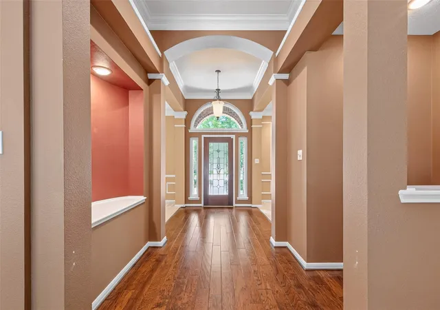 Photo 4 of Sale Pending at 7 Windridge Pl, Spring, TX 77381 | MLS# 66117079 | Listing updated on 2026-09-06