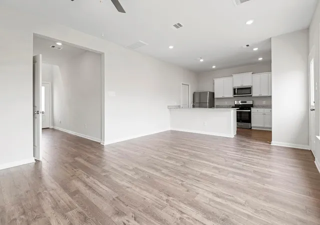 Photo 3 of Sale Pending at 8314 Sunberry Shadow Dr, Houston, TX 77016 | MLS# 424766 | Listing updated on 2026-09-09