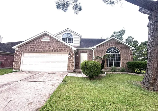 Photo 2 of Single family home for sale at 14302 Arborcrest St, Houston, TX 77062 | MLS# 54917190 | Listing updated on 2026-08-26