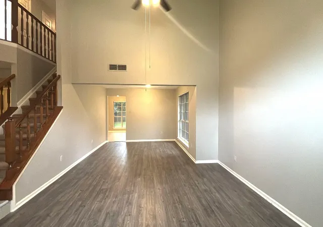 Photo 3 of Single family home for sale at 14302 Arborcrest St, Houston, TX 77062 | MLS# 54917190 | Listing updated on 2026-08-26