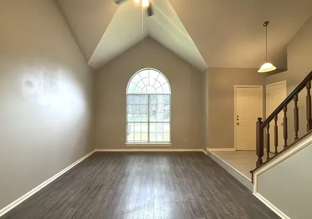 Photo 4 of Single family home for sale at 14302 Arborcrest St, Houston, TX 77062 | MLS# 54917190 | Listing updated on 2026-08-26