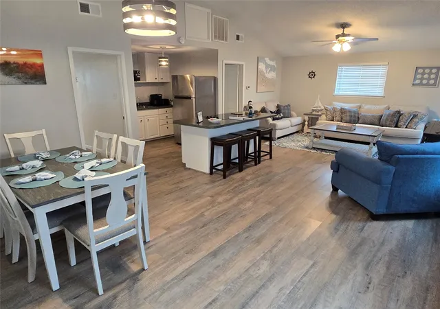Photo 2 of Single family home for sale at 4222 Mason Dr, Galveston, TX 77554 | MLS# 51599159 | Listing updated on 2026-09-12
