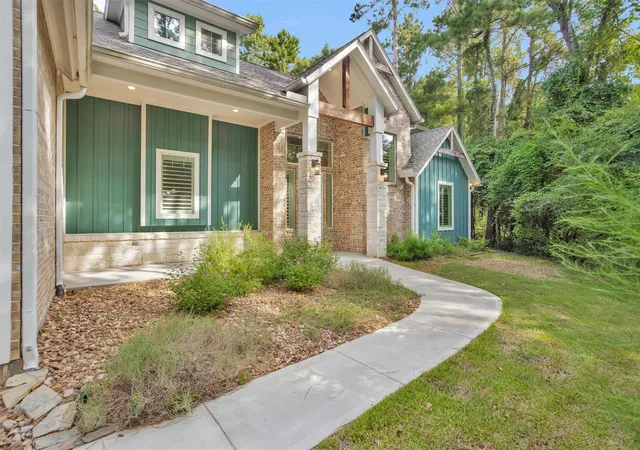 Photo 2 of Sale Pending at 15558 Roberts Ct, Montgomery, TX 77316 | MLS# 23688077 | Listing updated on 2026-09-12