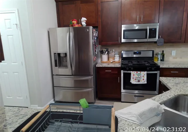 4th image of 1027 Wallace St, Columbus, TX 78934 | MLS# 56125776