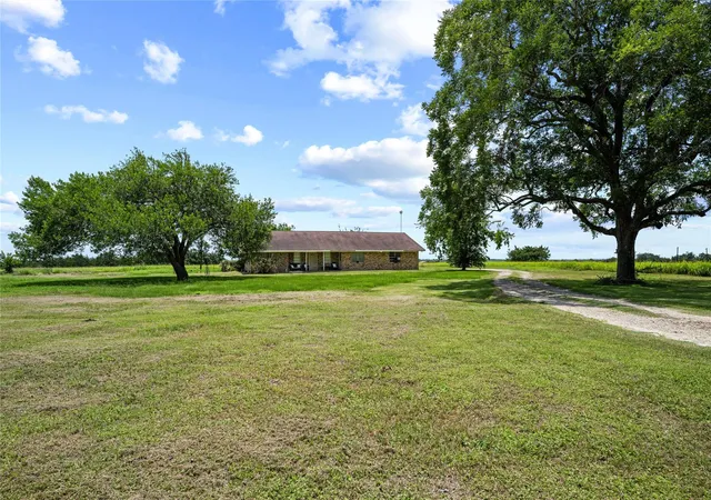 2nd image of 2623 Salem Rd, Brenham, TX 77833 | MLS# 10976263