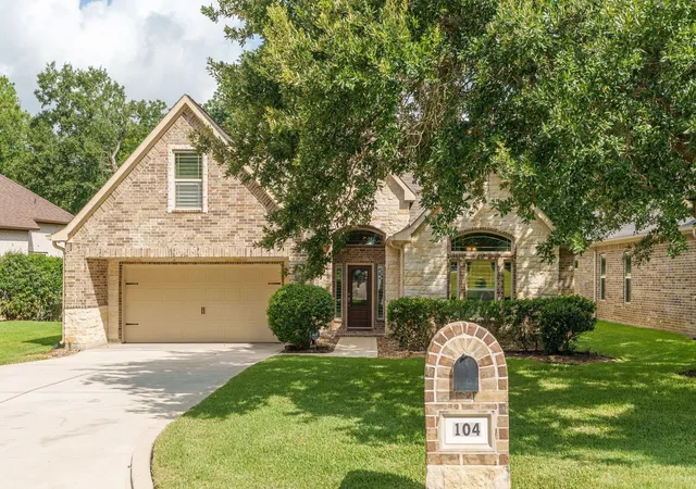 1st image of 104 Lakeside Dr, Montgomery, TX 77356 | MLS# 26123985